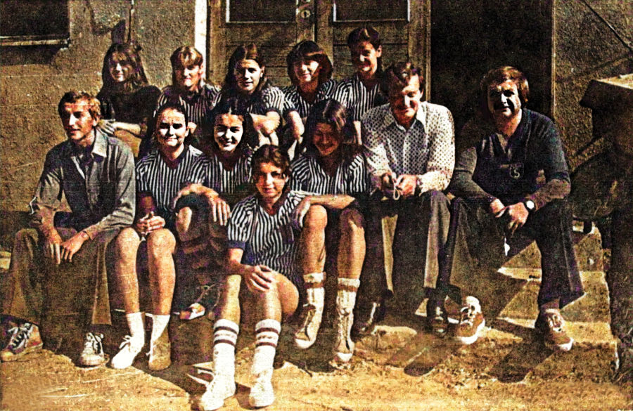 Koszykarki Pogoni Lubaczów w klasie międzywojewódzkiej w 1982 r.